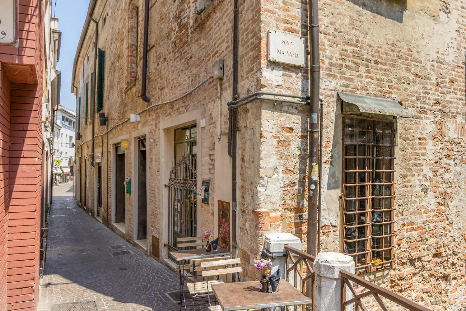 Aurelia Home Pescheria Treviso 0*,  Italy